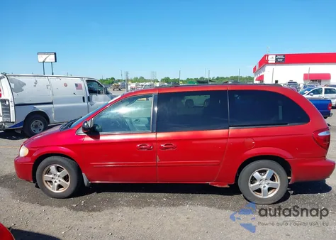 2005 Dodge Grand Caravan Sxt z USA, uszkodzony, nr VIN 2D4GP44LX5R134827